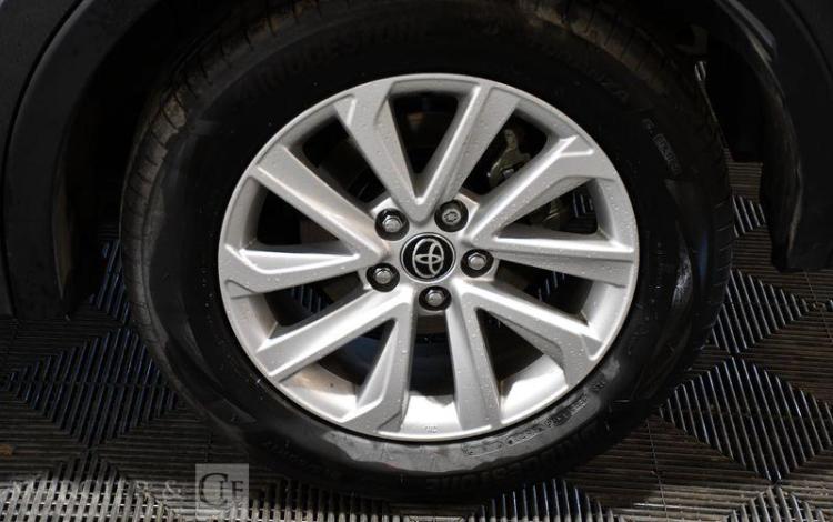 TOYOTA C-HR HYBRIDE GRIS GW-871-KZ