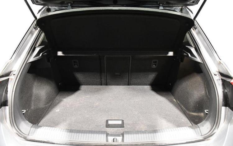 VOLKSWAGEN T ROC FL 1,5 TSI 150CH DSG7 GRIS GX-508-TV