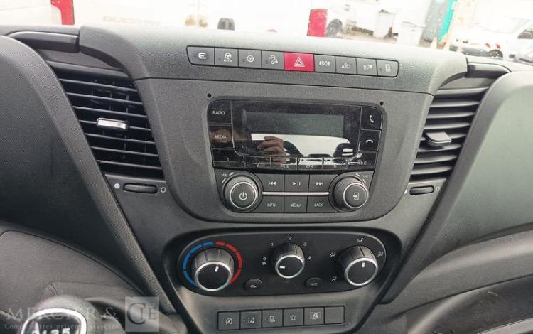 IVECO DAILY 35S16 AVEC PLATEAU PORTE VOITURE FIAULT – DIESEL – 24264 KMS – ANNEE 2024 BLANC GY-096-BF