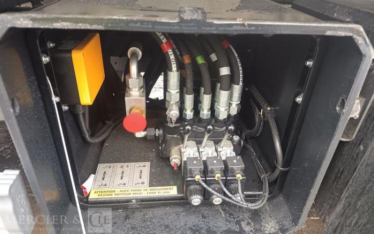 IVECO DAILY 35S16 AVEC PLATEAU PORTE VOITURE FIAULT – DIESEL – 24264 KMS – ANNEE 2024 BLANC GY-096-BF