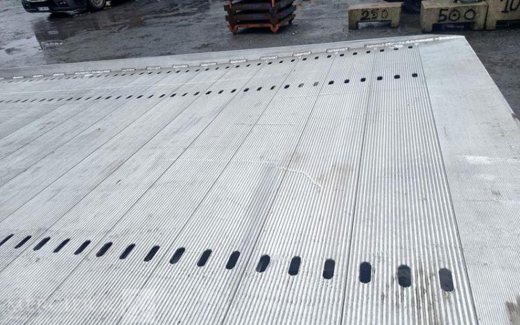 IVECO DAILY 35S16 AVEC PLATEAU PORTE VOITURE FIAULT – DIESEL – 24264 KMS – ANNEE 2024 BLANC GY-096-BF