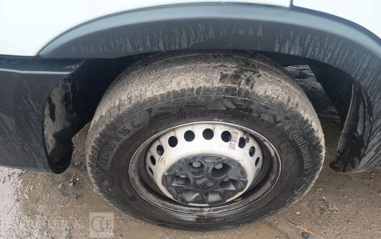 IVECO DAILY 35S16 AVEC PLATEAU PORTE VOITURE FIAULT – DIESEL – 24264 KMS – ANNEE 2024 BLANC GY-096-BF