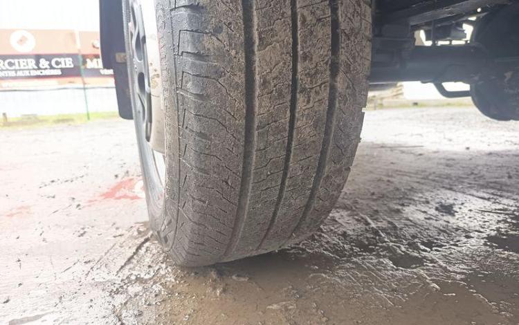 IVECO DAILY 35S16 AVEC PLATEAU PORTE VOITURE FIAULT – DIESEL – 24264 KMS – ANNEE 2024 BLANC GY-096-BF