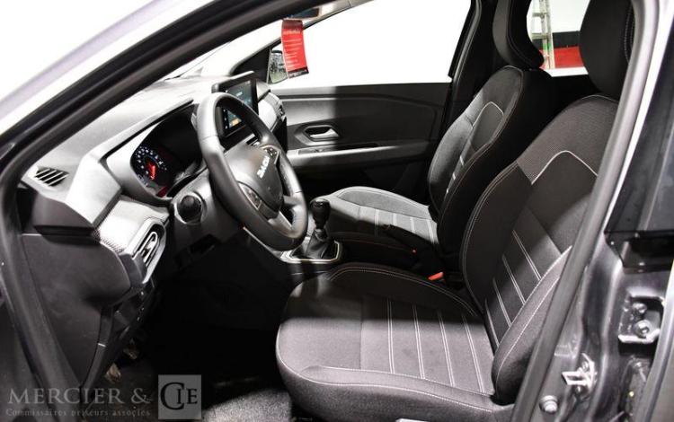 DACIA SANDERO EXPRESSION TCE 90 GRIS GY-657-ZB