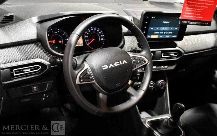 DACIA SANDERO EXPRESSION TCE 90 GRIS GY-657-ZB