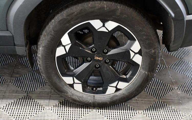 DACIA DUSTER EXTREME HYBRID 140 VERT GY-920-PH