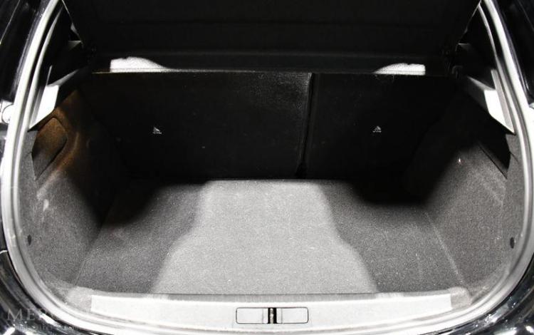 PEUGEOT 208 GT HYBRID 100 NOIR GY-979-PS