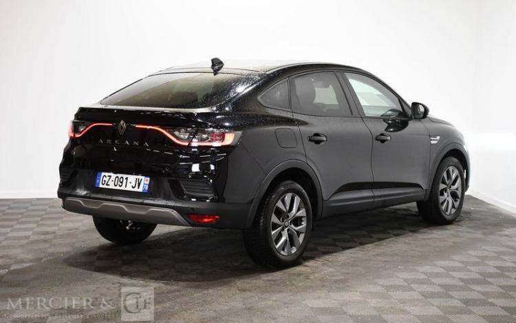RENAULT ARKANA EVOLUTION MILD HYBRID 140 EDC NOIR GZ-091-JV