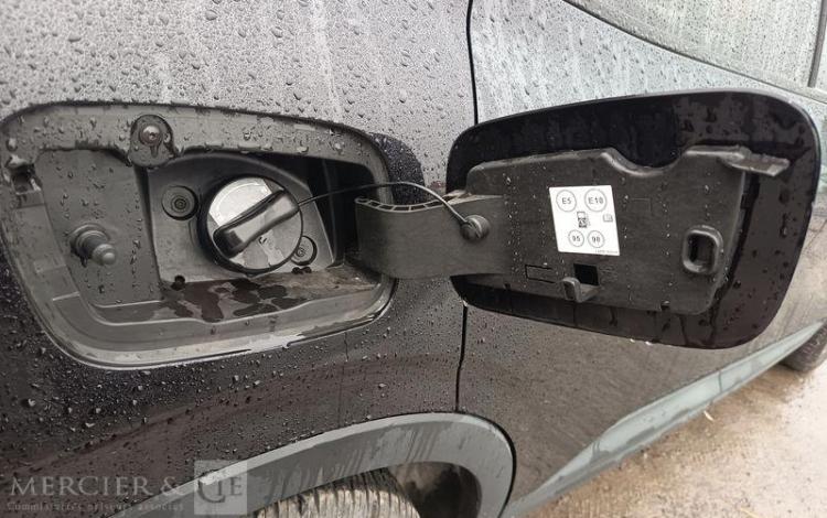 RENAULT ARKANA EVOLUTION MILD HYBRID 140 EDC 24 NOIR GZ-288-JS