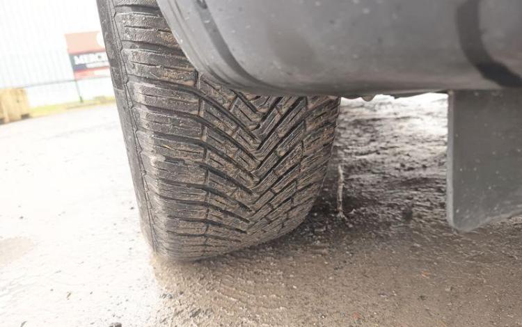 RENAULT ARKANA EVOLUTION MILD HYBRID 140 EDC 24 NOIR GZ-288-JS