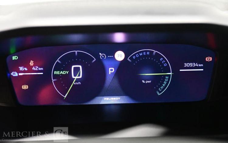 PEUGEOT e-2008 ALLURE GRIS GZ-586-JL