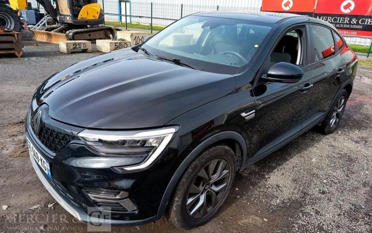 RENAULT ARKANA EVOLUTION MILD HYBRID 140 EDC 23 NOIR GZ-649-KG