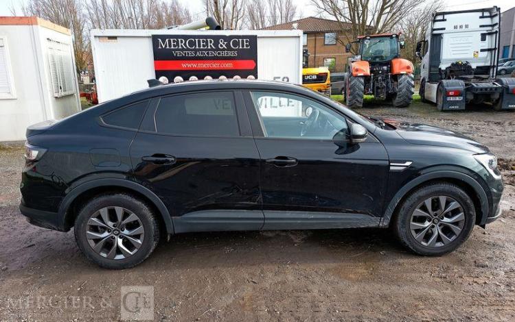 RENAULT ARKANA EVOLUTION MILD HYBRID 140 EDC 23 NOIR GZ-649-KG