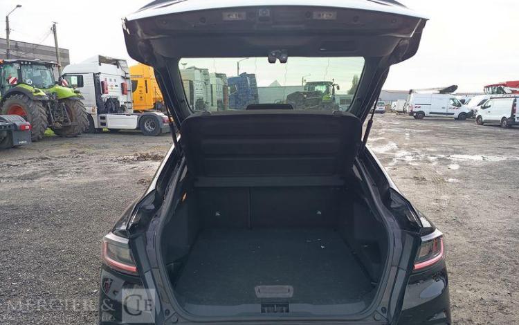 RENAULT ARKANA EVOLUTION MILD HYBRID 140 EDC 23 NOIR GZ-649-KG