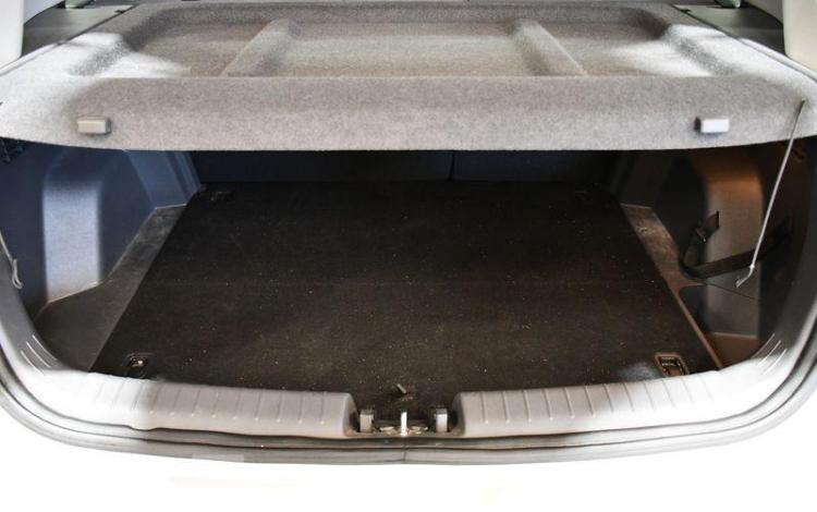 HYUNDAI BAYON CREATIVE GRIS GZ-806-RC