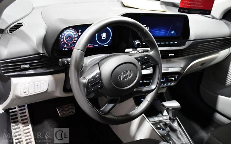 HYUNDAI BAYON CREATIVE GRIS GZ-806-RC