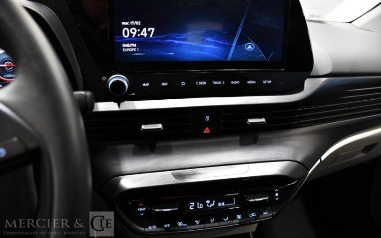 HYUNDAI BAYON CREATIVE GRIS GZ-806-RC