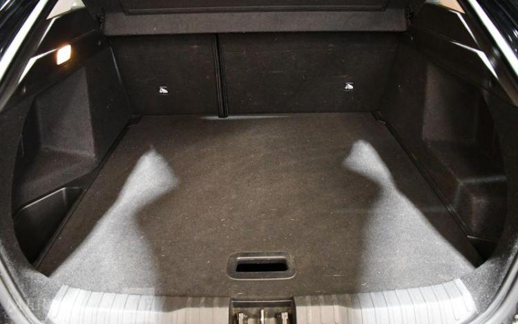 RENAULT ARKANA ZEN TCE 140 EDC NOIR GZ-984-RE