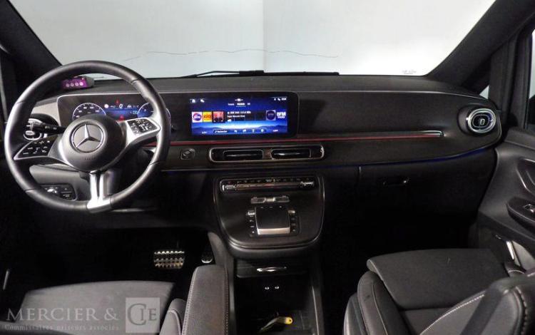 MERCEDES BENZ 250DLG V-KLASSE NOIR HA-049-QR