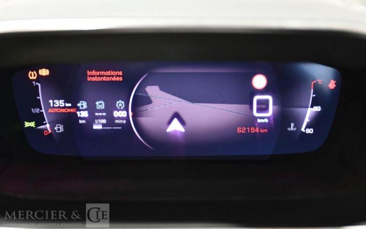 PEUGEOT 2008 1,2 PURETECH ROUGE HB-372-TC