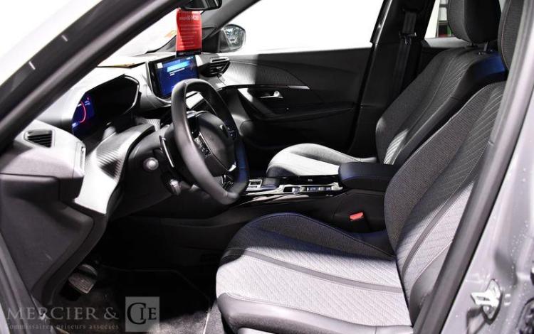 PEUGEOT 2008 ALLURE HYBRID 136 CH e-DC GRIS HC-806-KX