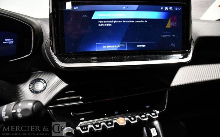 PEUGEOT 2008 ALLURE HYBRID 136 CH e-DC GRIS HC-806-KX