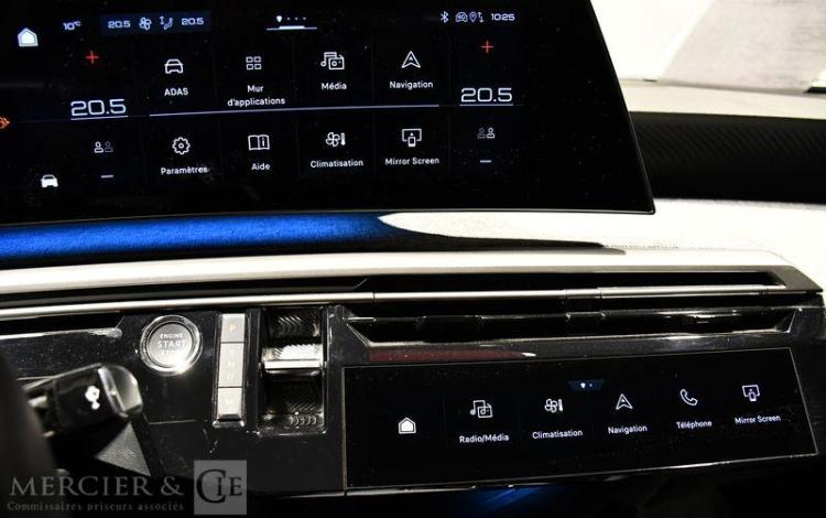 PEUGEOT 3008 NOIR HE-981-GR