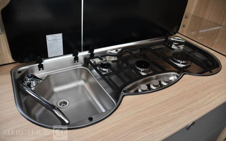 LMC CARAVANE FAMILIALE 6 PLACES LMC CARAVAN TANDERO – 500K BLANC L06314