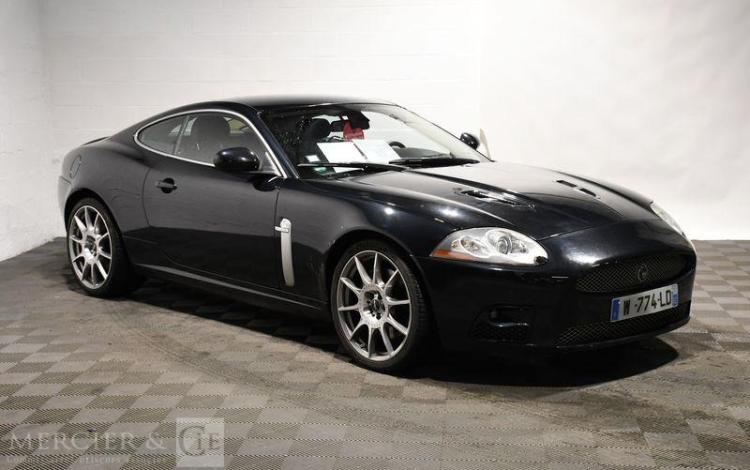 JAGUAR XKR 4,2 V8 KOMPRESSOR BLEU MEMW1711