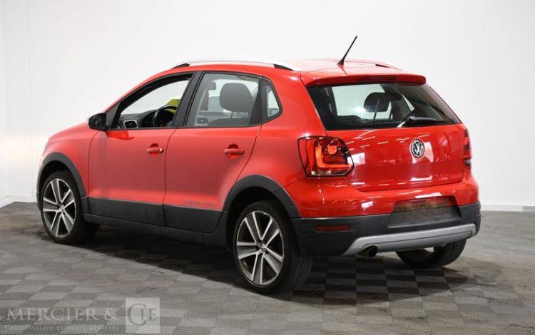 VOLKSWAGEN POLO CROSS 1,6 TDI ROUGE 1VBN771