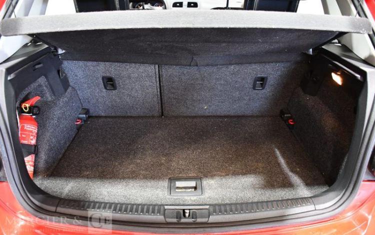 VOLKSWAGEN POLO CROSS 1,6 TDI ROUGE 1VBN771