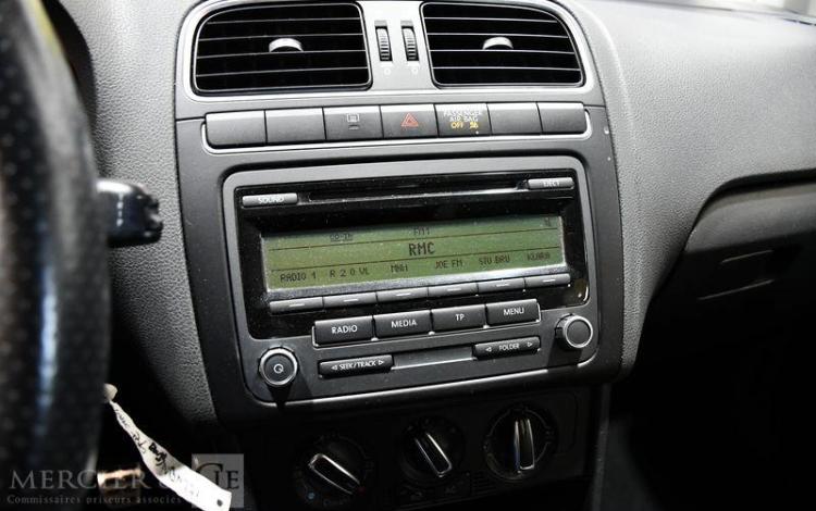 VOLKSWAGEN POLO CROSS 1,6 TDI ROUGE 1VBN771