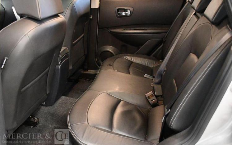 NISSAN QASHQAI 2.0 dCi 150CH POUR PIECES SANS CARTE GRISE GRIS AB-048-YQ