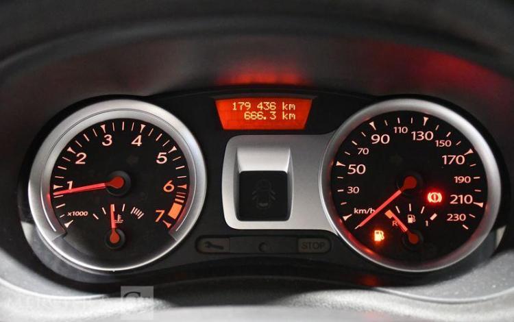 RENAULT CLIO ESTATE BEIGE AB-493-JC