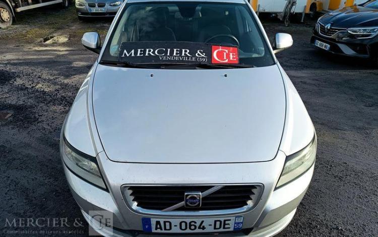 VOLVO S40 1,6 D 110 FEELING GRIS AD-064-DE