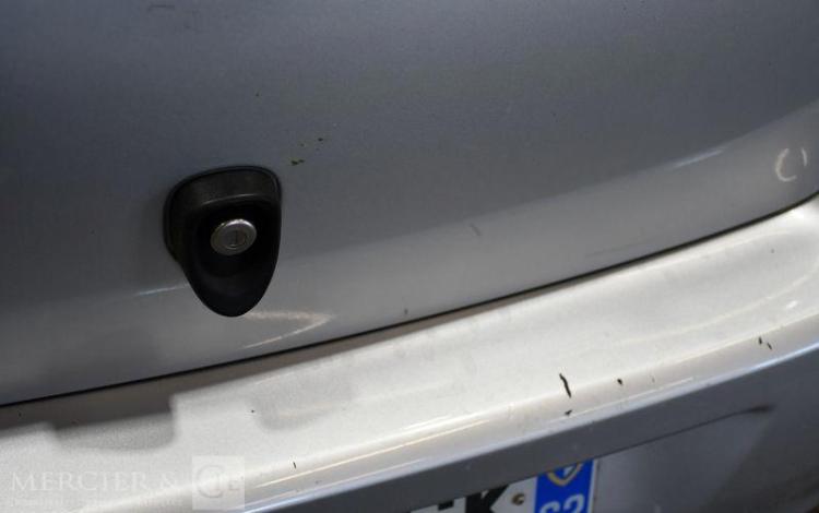 TOYOTA YARIS GENERATION II PH 2 EVO 100CH VVT-i IN 5P GRIS AS-994-SK