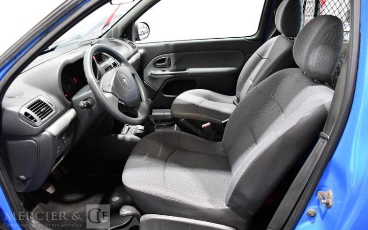 RENAULT CLIO II SOCIETE 1.5 DCI 65 BLEU AX-152-DA