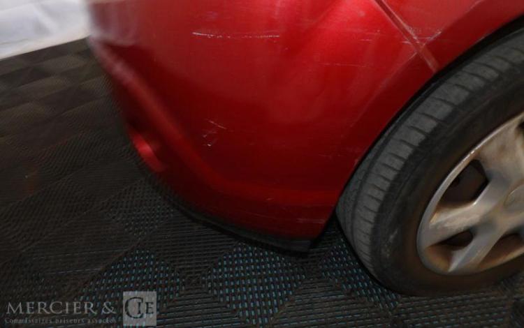 DACIA SANDERO 1,4 MPI GPL 75CH LAUREATE ROUGE AY-578-EH