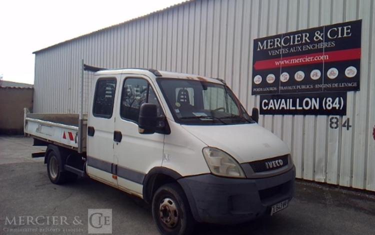 IVECO 35C13 BENNE DOUBLE CABINE BLANC BL-643-WY