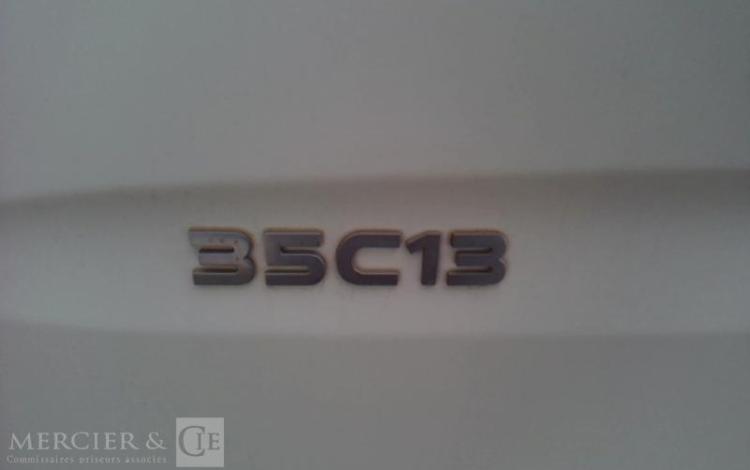 IVECO 35C13 BENNE DOUBLE CABINE BLANC BL-643-WY
