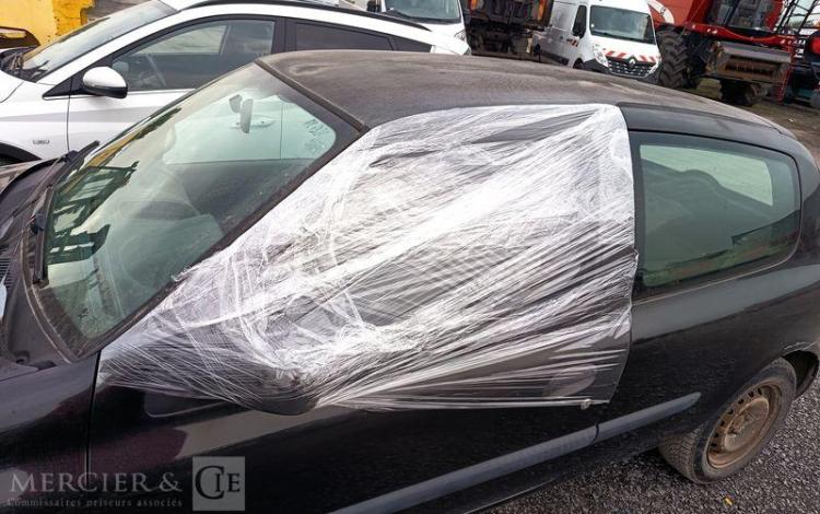 RENAULT CLIO II SOCIETE PHASE 2 1.5 dCi 68 CV – DIESEL –  BX-462-LK