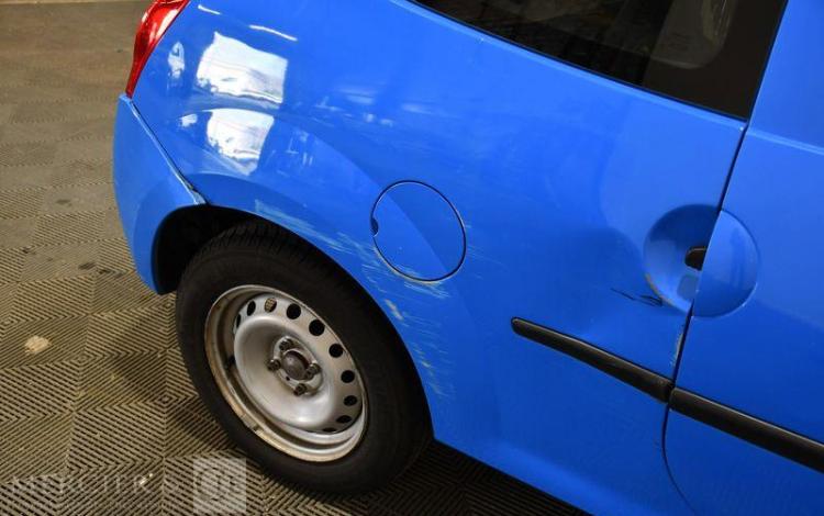 RENAULT TWINGO SOCIETE 1.5 DCI 75 AIR BLEU BX-628-QG