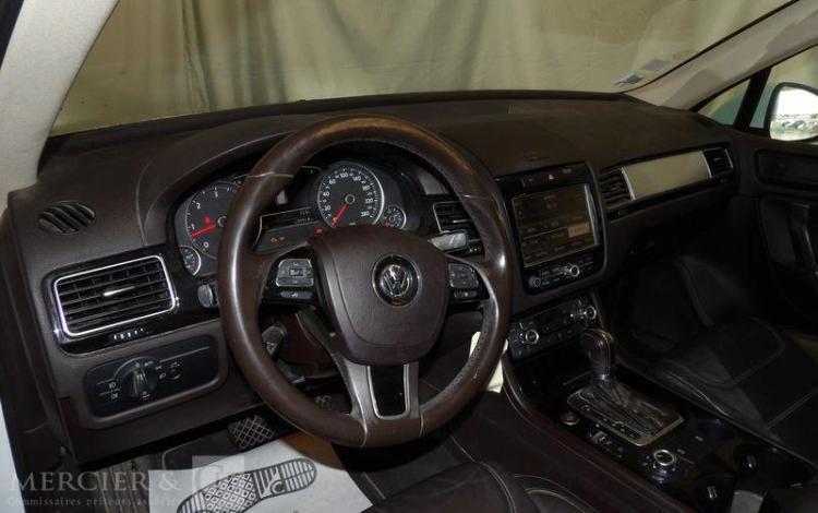 VOLKSWAGEN TOUAREG 3.0 TDI 205 BLUEMOTION 4MOTION TIPTRONIC BLANC CF-126-WJ