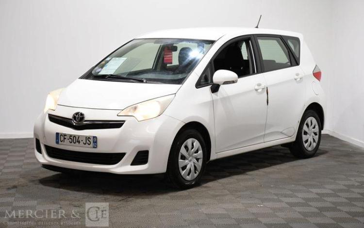 TOYOTA VERSO S 1,3 VVTI 100 DYNAMIC BLANC CF-504-JS