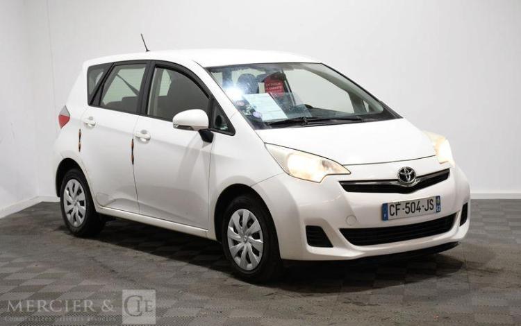 TOYOTA VERSO S 1,3 VVTI 100 DYNAMIC BLANC CF-504-JS