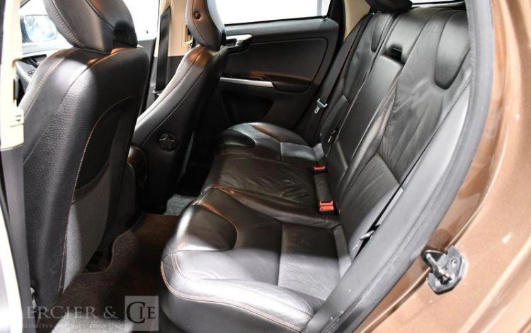 VOLVO XC60 2,4 D5 185 SUMMUM AWD GEARTRONIC BVA MARRON CL-432-KW