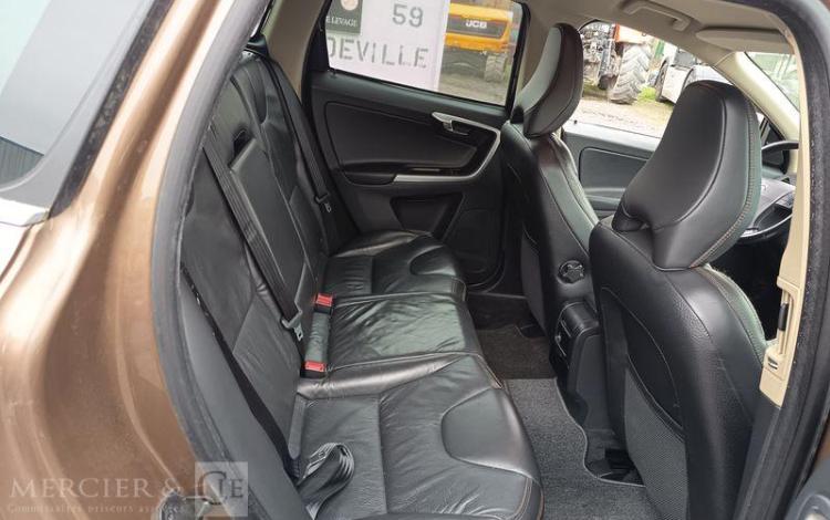 VOLVO XC60 2,4 D5 185 SUMMUM AWD GEARTRONIC BVA MARRON CL-432-KW