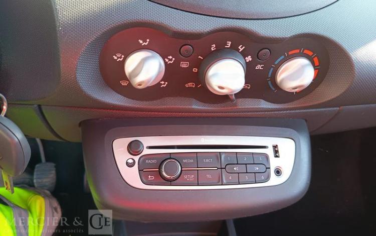 RENAULT TWINGO II 1,5 DCI ECO2 FAP 75CV – DIESEL -151556 KMS – ANNEE 2012 BLEU CL-694-WQ