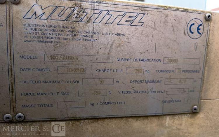 IVECO DAILY 35S11 AVEC NACELLE MULTITEL 160ALUDS 16M – DIESEL – 2337 H – ANNEE 2013 ROUGE CT-417-VS