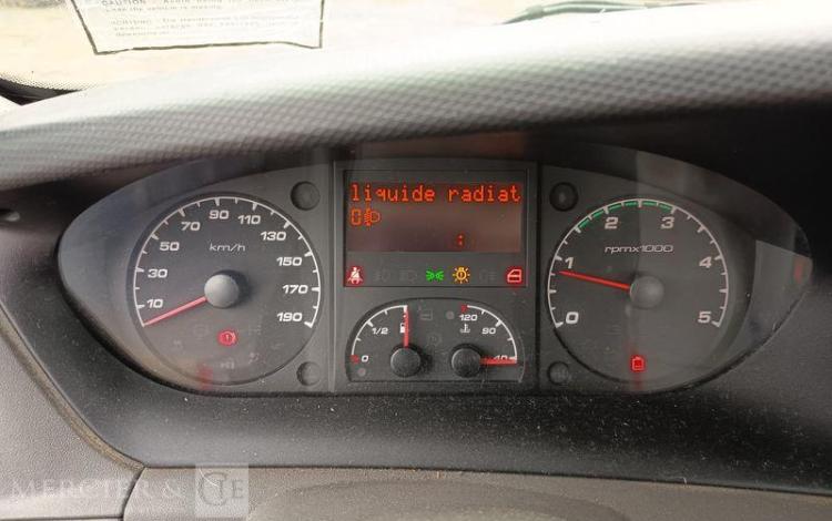 IVECO DAILY 35S11 AVEC NACELLE MULTITEL 160ALUDS 16M – DIESEL – 2337 H – ANNEE 2013 ROUGE CT-417-VS